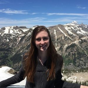 Meet your Posher, Danielle